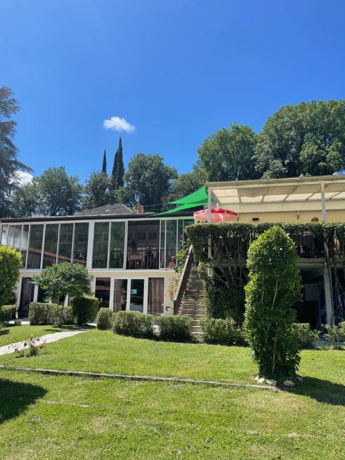 Bouziès Hotel Restaurant Les Falaises מראה חיצוני תמונה