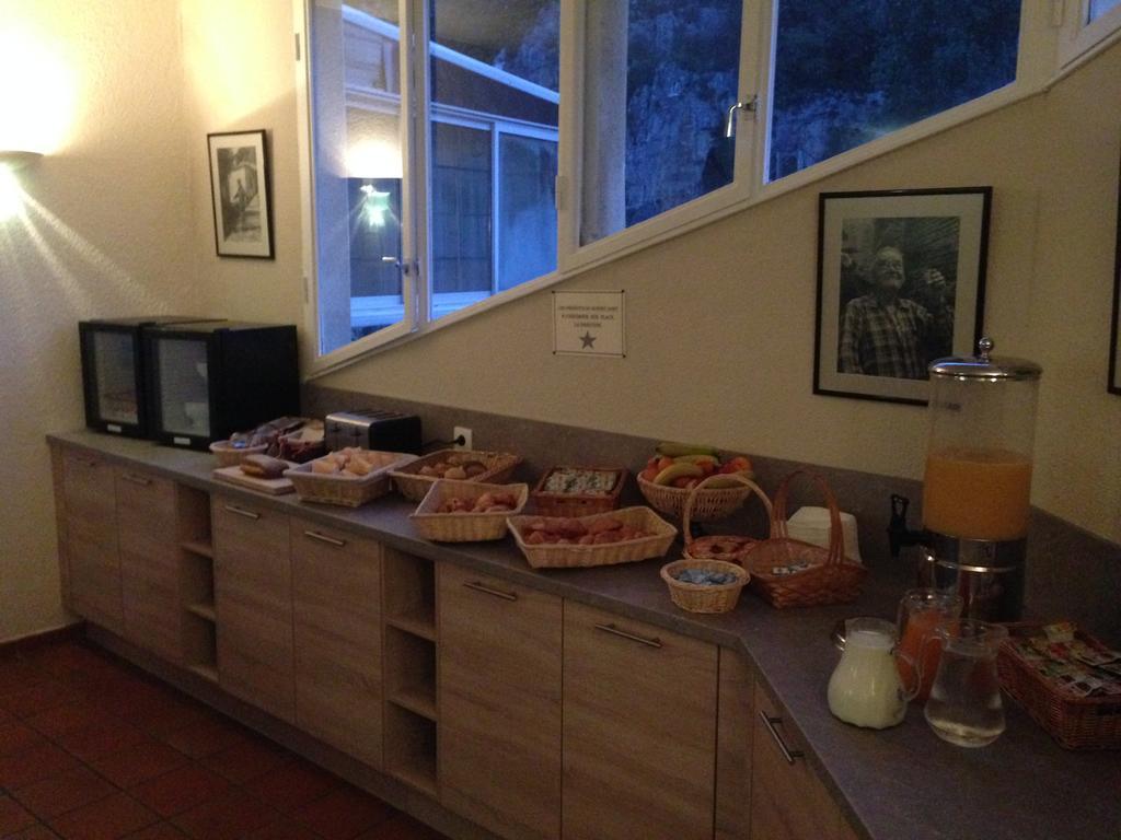 Bouziès Hotel Restaurant Les Falaises מראה חיצוני תמונה