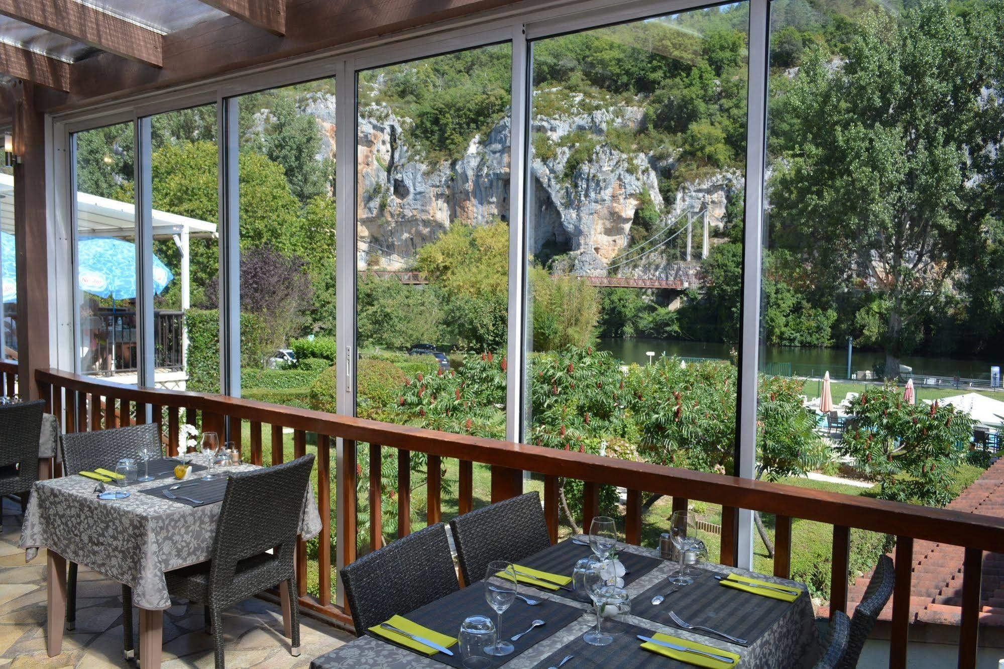 Bouziès Hotel Restaurant Les Falaises מראה חיצוני תמונה