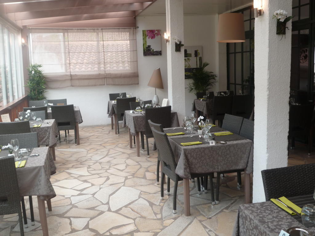 Bouziès Hotel Restaurant Les Falaises מראה חיצוני תמונה