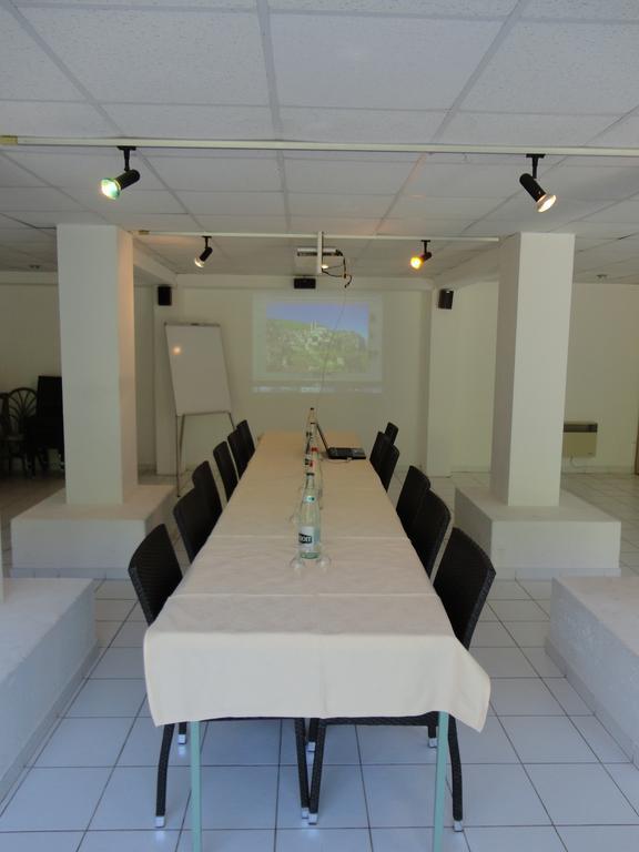 Bouziès Hotel Restaurant Les Falaises מראה חיצוני תמונה